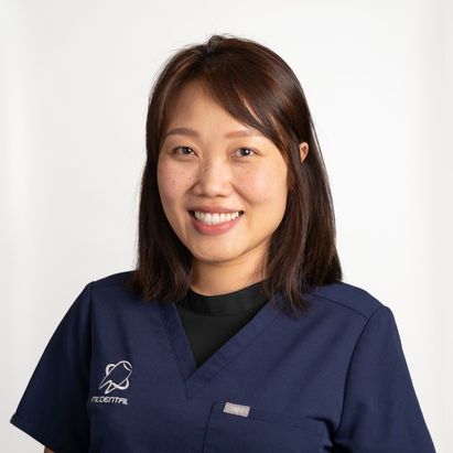 Dr. Yi Pei Teh Dr. Yi Pei Teh MC Dental CBD speaks Chinese, Cantonese