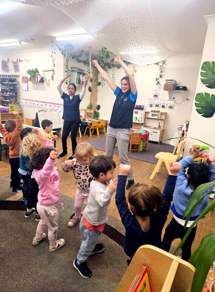 MC Dental brings smiles and dental fun to Avondale Heights Early Learning Centre MC Dental brings smiles and dental fun to Avondale Heights Early Learning Centre