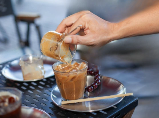 icy coffee- chew ice